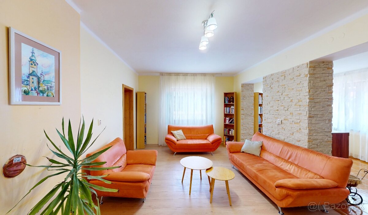 JEDINEČNÁ LOKALITA 4 izb.RD + garáž + zimná záhrada CENTRUM
