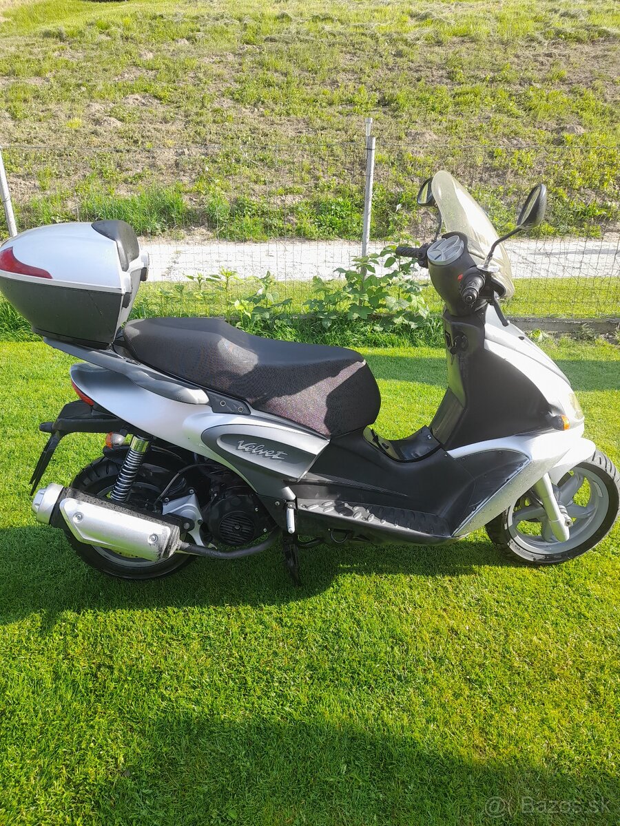 Benelli Velvet 125