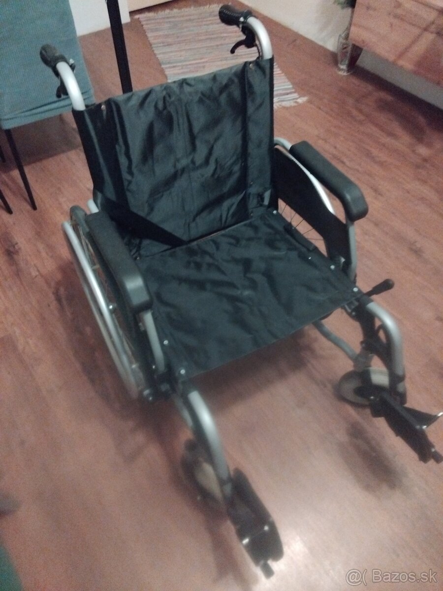 Invalidny vozik