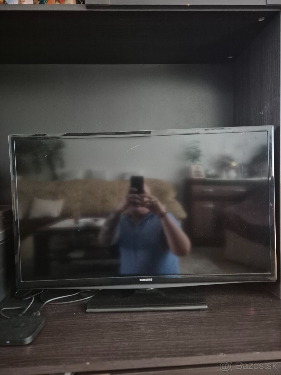 LED televízor Samsung UE28J4100AW + XIAOMI smart box