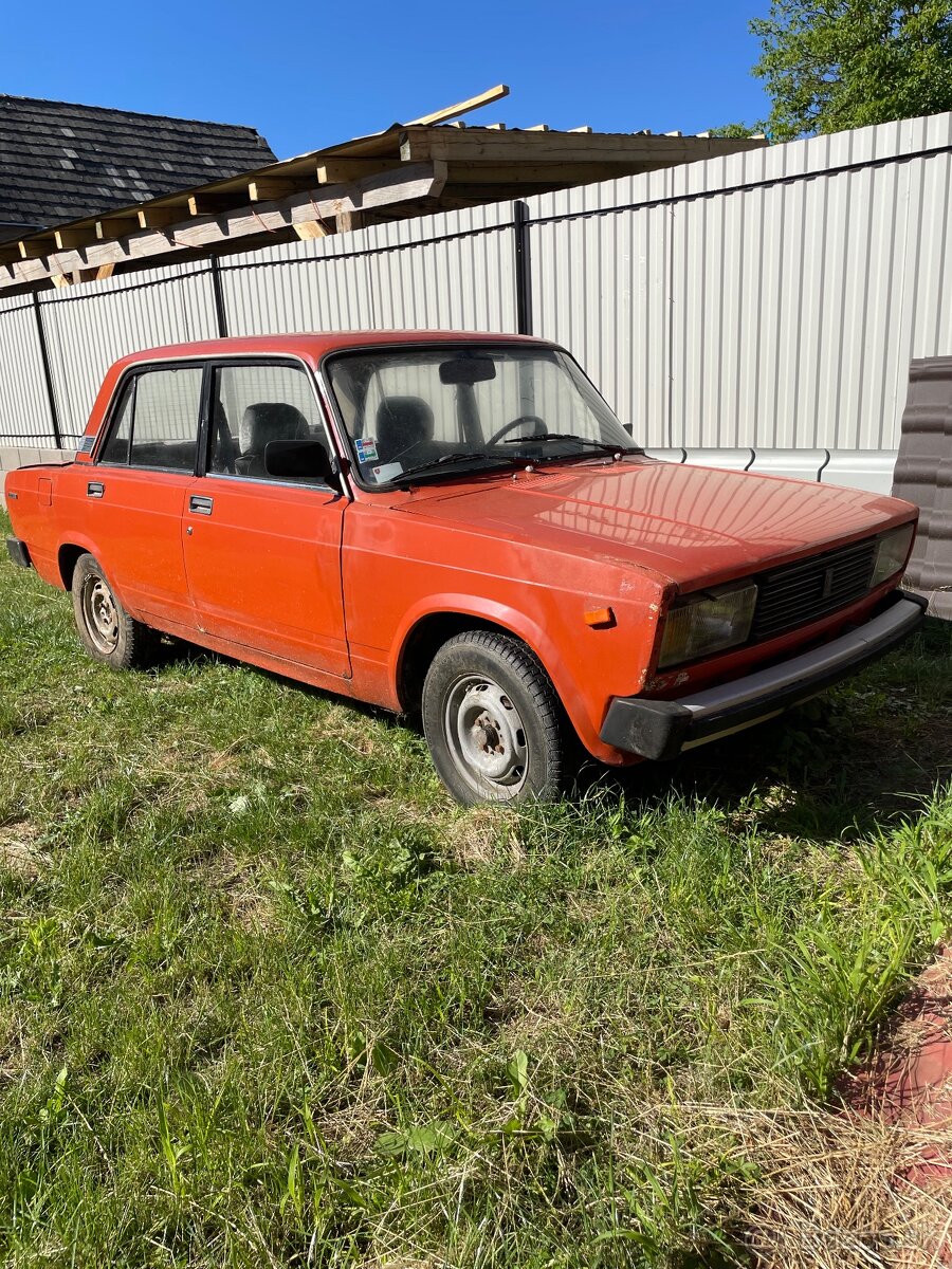 Lada 2105