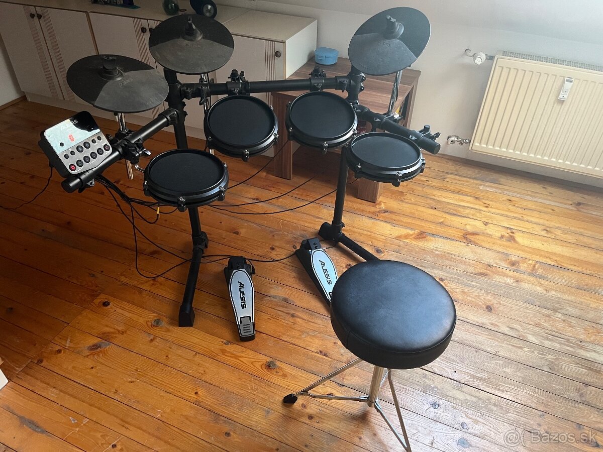 Elektronické bicie Alesis Turbo black