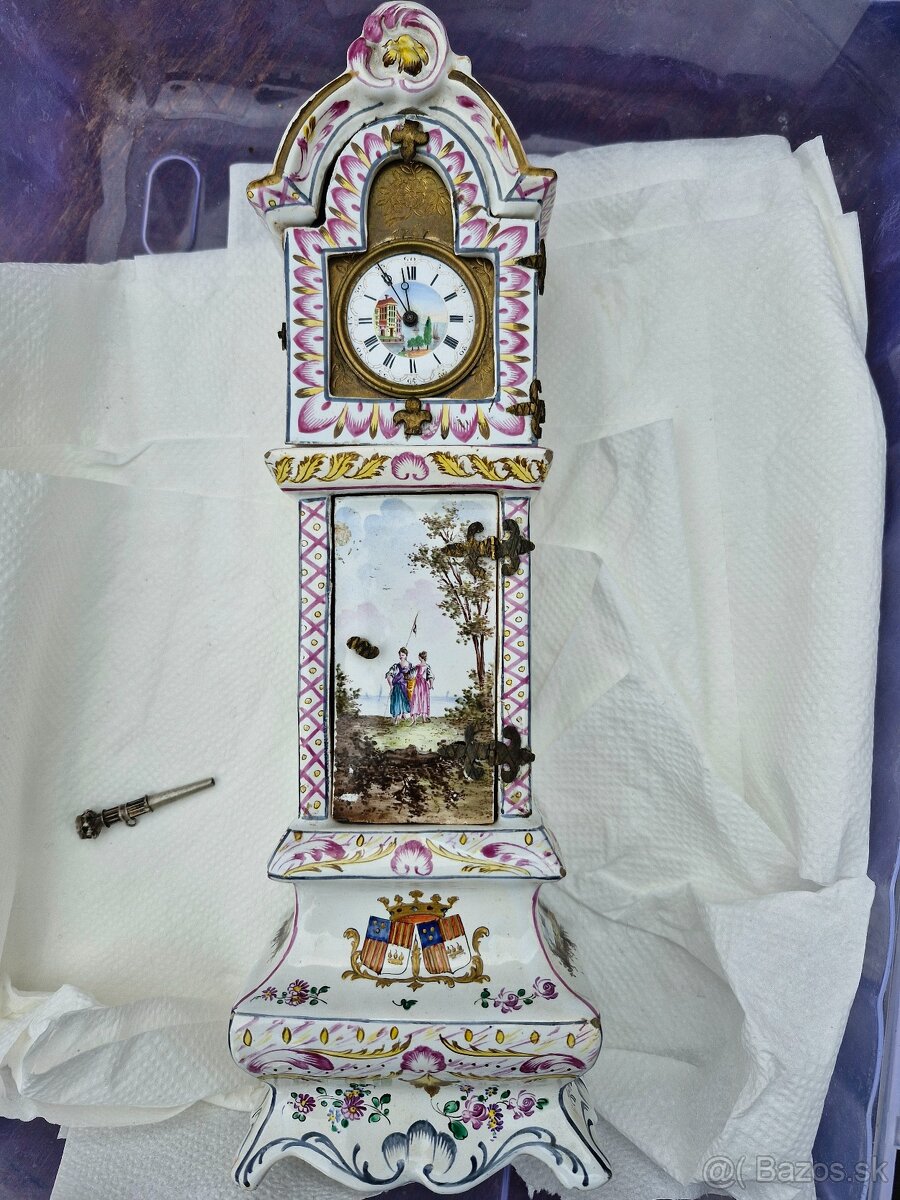 Predám miniatúrne hodiny