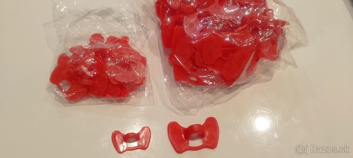 Okuliare pre sliepky hydinu