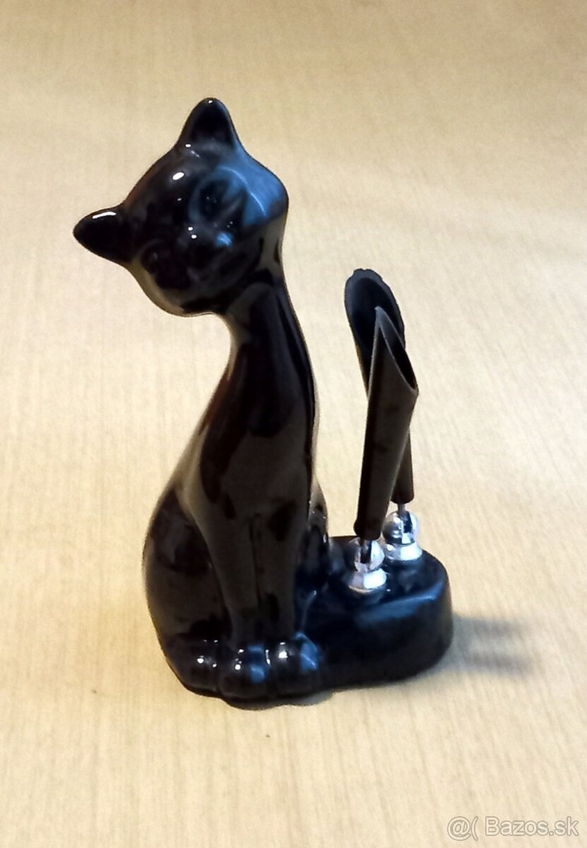 Retro stojan na perá „Čierna mačka“.