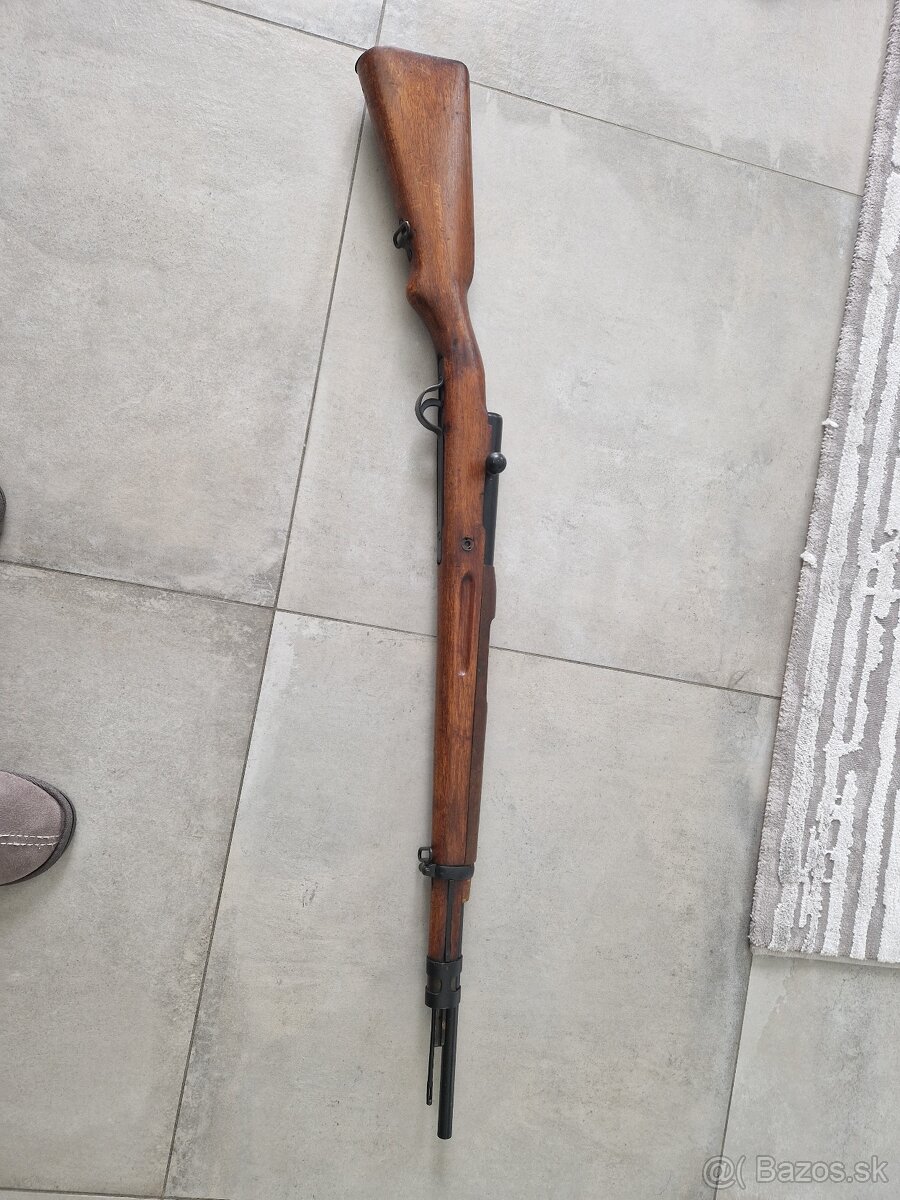 Puška len ako dekoracia Pozrite si fotky