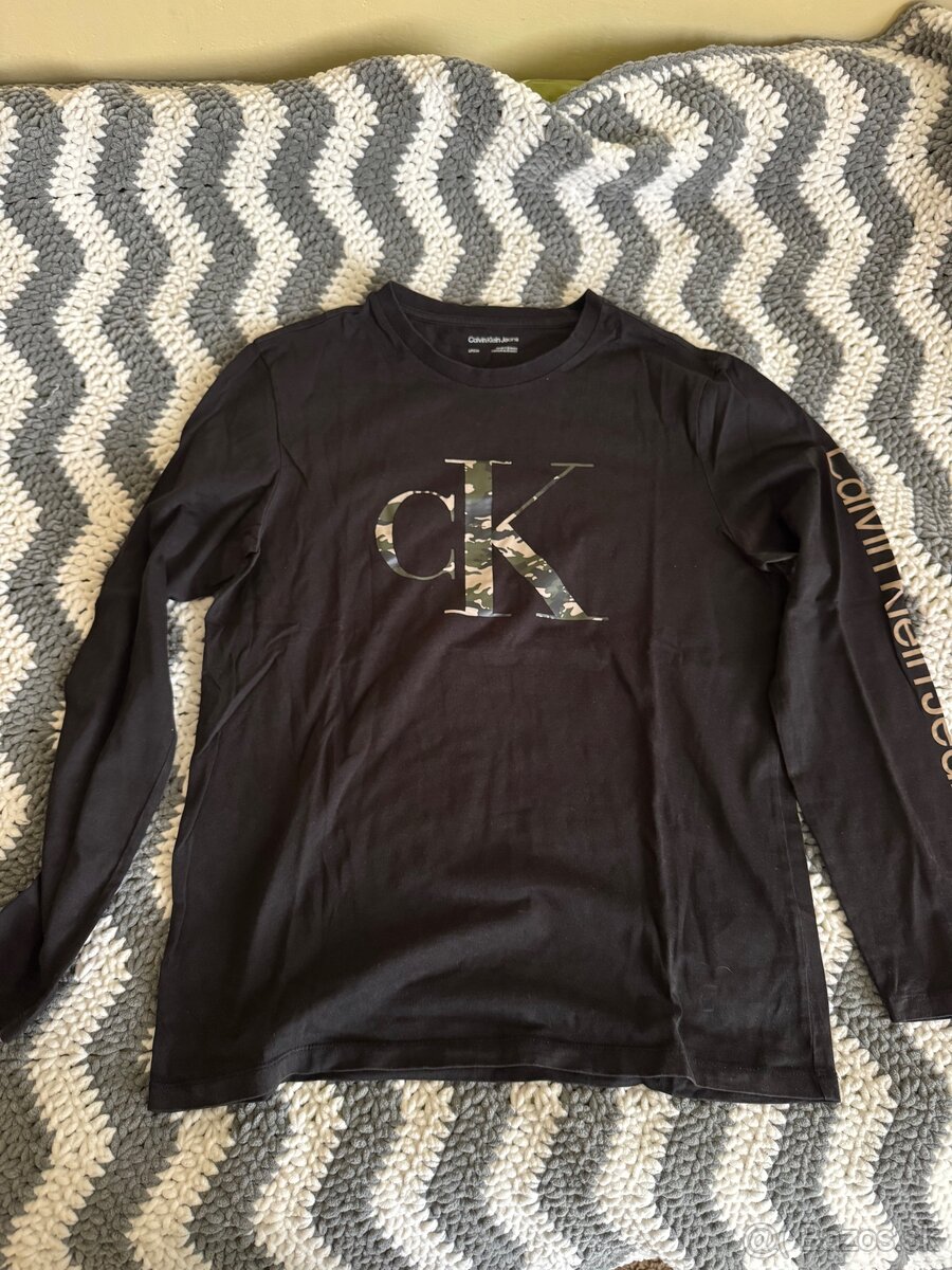 Calvin Klein tričko s dlhym rukavom vel. S
