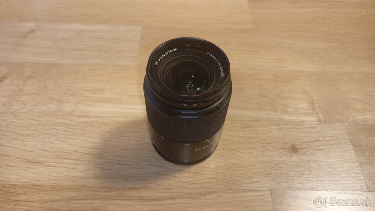 Sony DT 18-70mm f/3.5-5.6