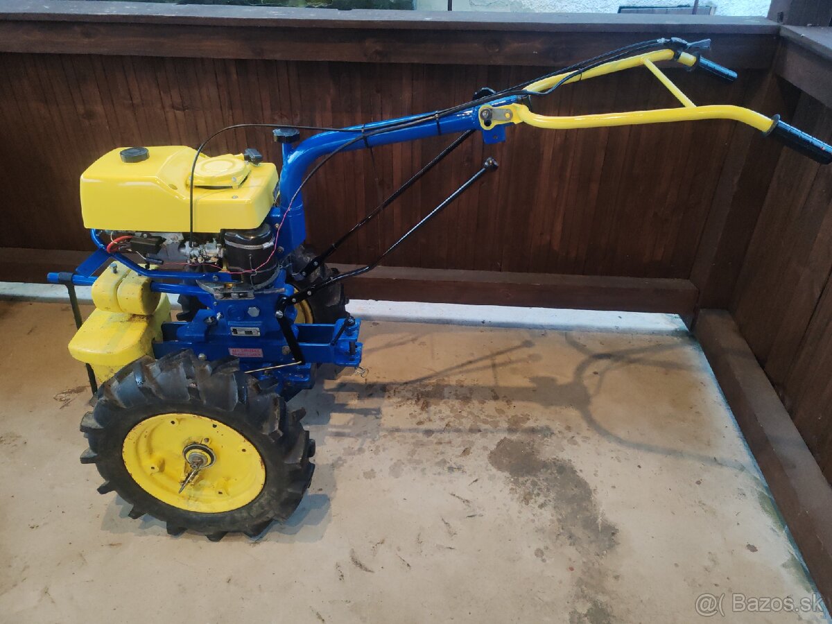 Predám malotraktor agzat
