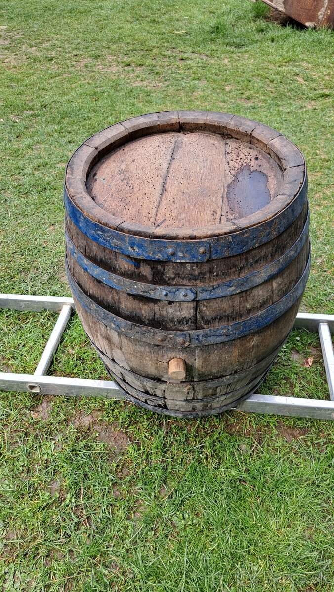 Predám drevený sud