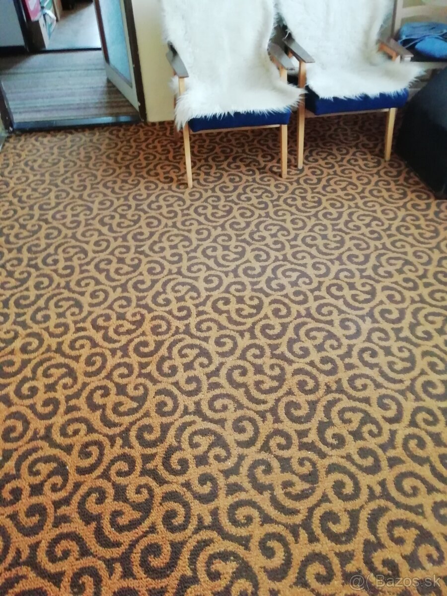 Zachovalý koberec