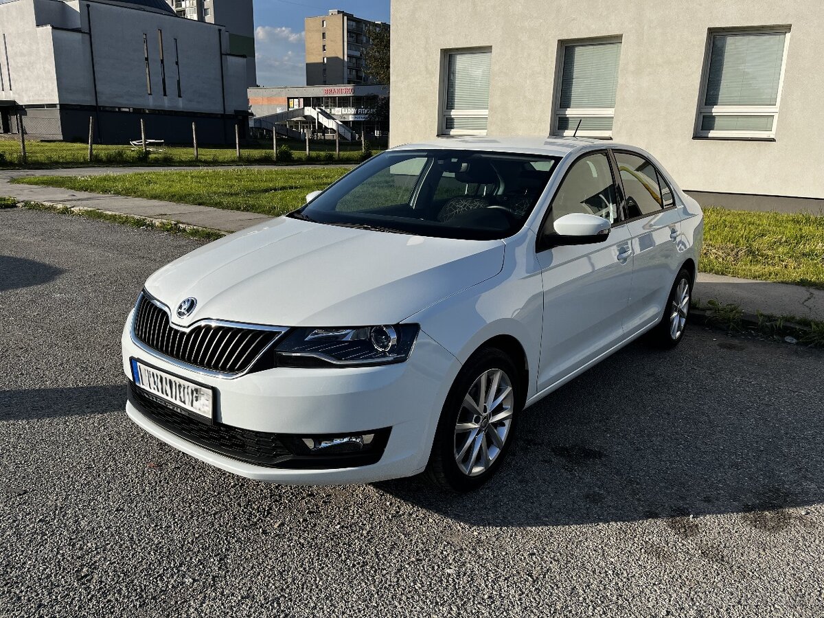 Škoda Rapid 1.0 TSI Ambition so zimnou sadou pneu na diskoch