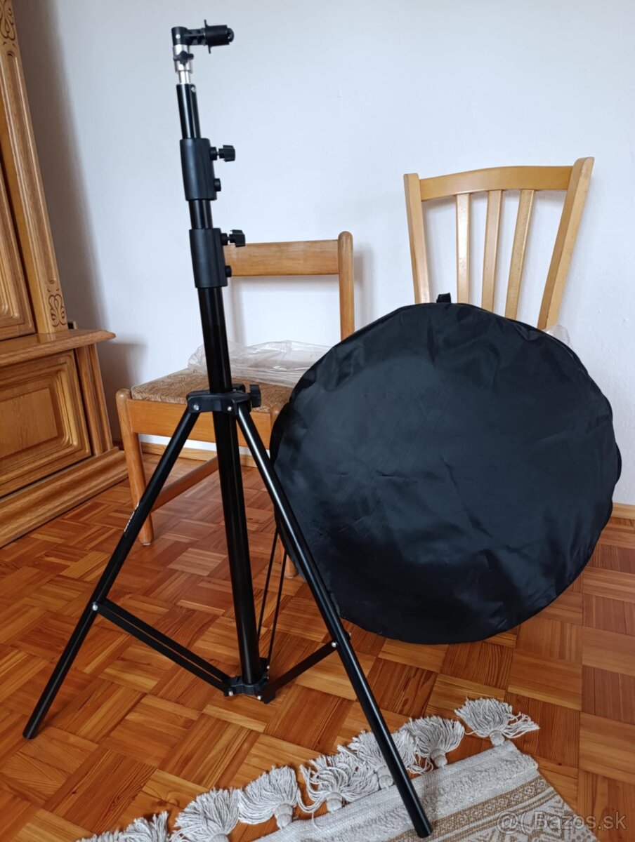 Prenosné kľúčovovacie pozadie