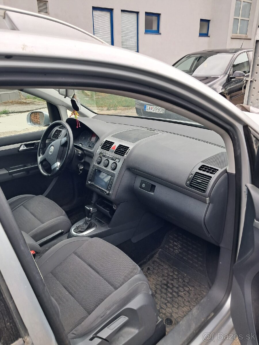 VW Touran 2,0tdi 125kw DSG