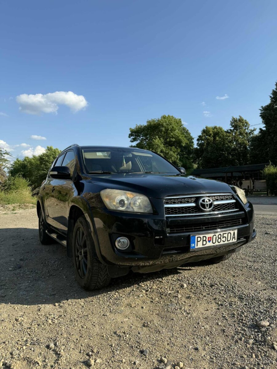 Predám toyotu rav4 2009