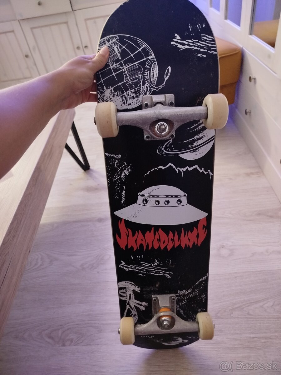 Skateboard