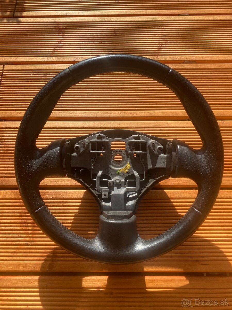 Predám koženy volant na Peugeot 206