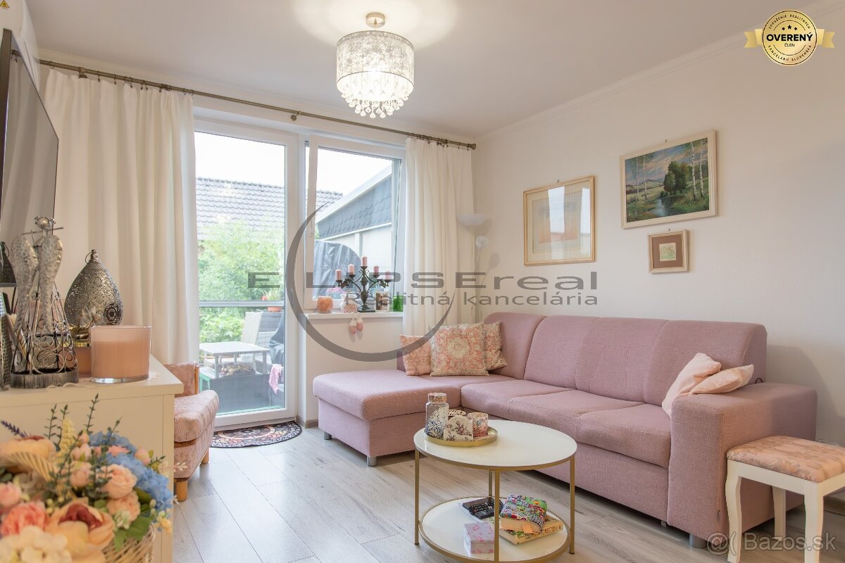 NA PREDAJ pekný, štýlový 3-izbový rodinný dom v Lábe