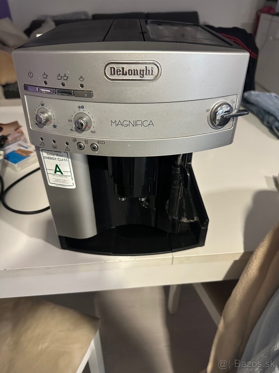 DeLonghi MAGNIFICA