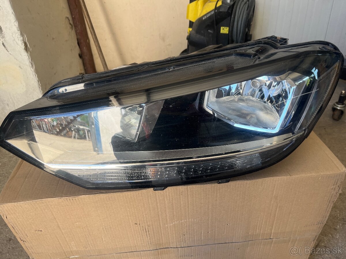 Volkswagen touran svetlo 5TB 941 005