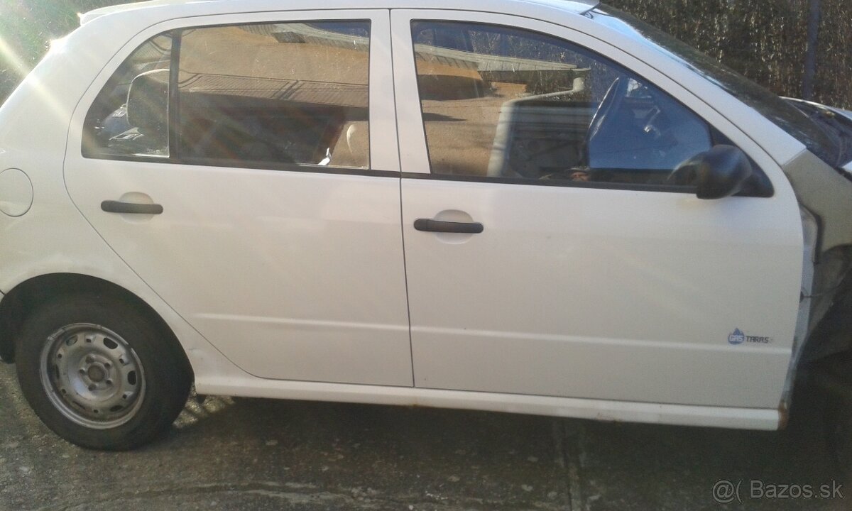 Škoda  Fabia 1,2 HTP 40kw Biela farba kód 1026