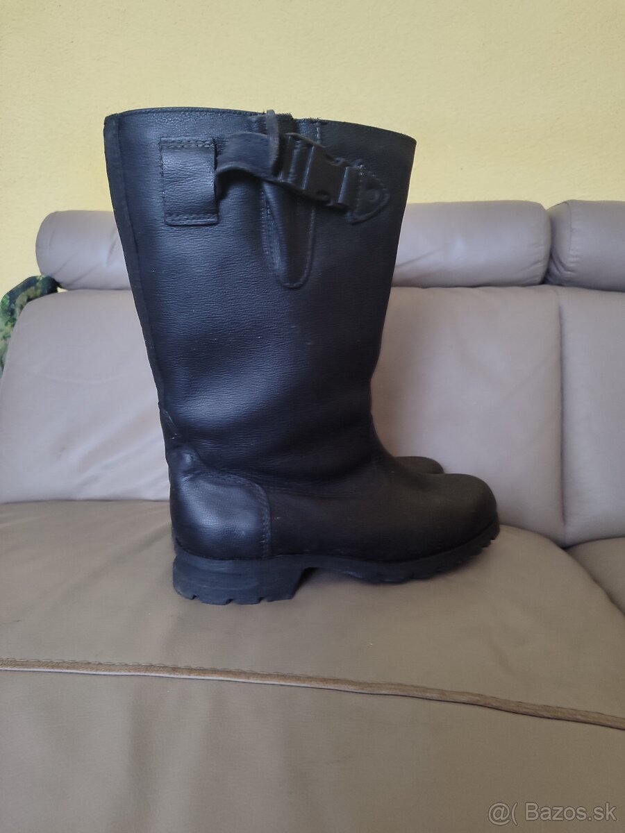 Bufy,zateplené celokožené kanady,veľ.42