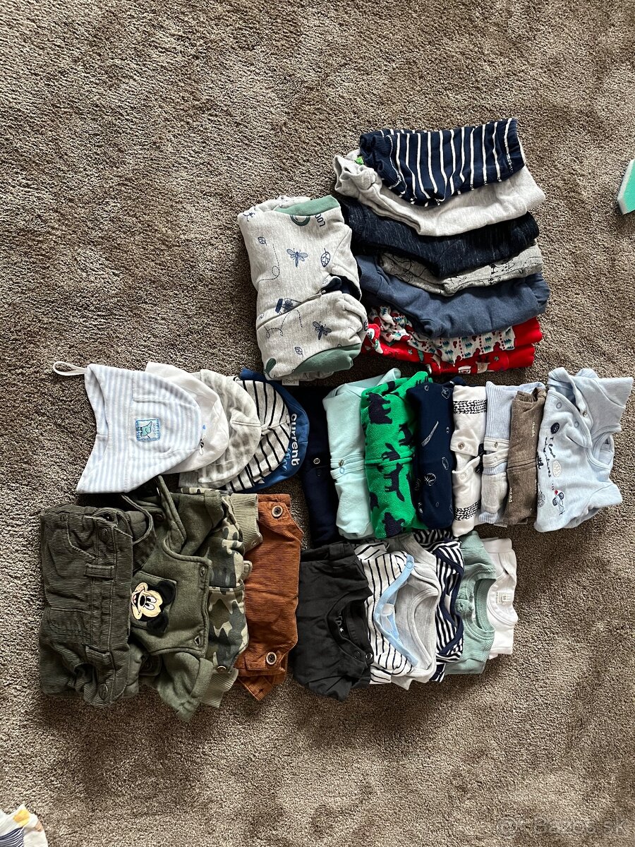 Krabica oblečenia pre chlapčeka