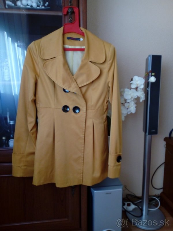 Prechodný kabátik S