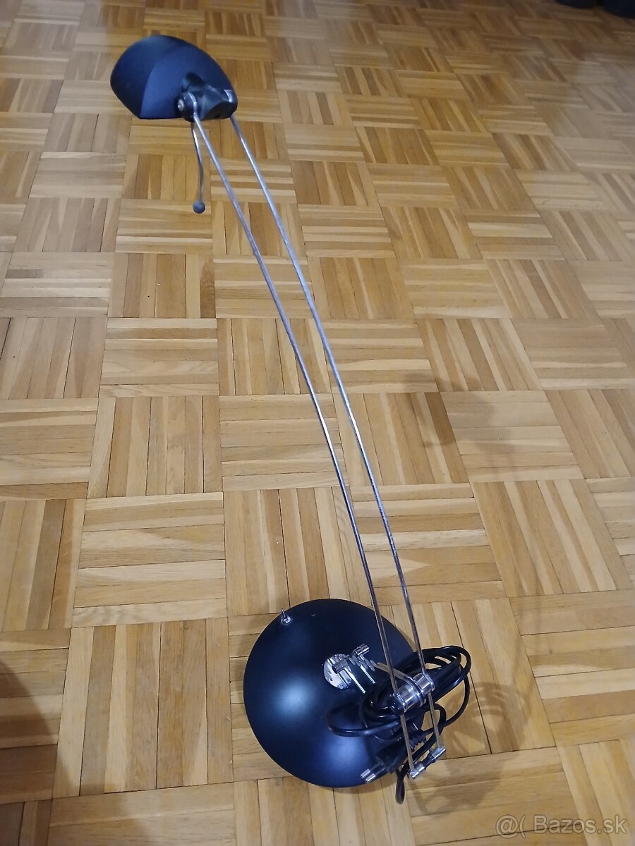 Stolová lampa