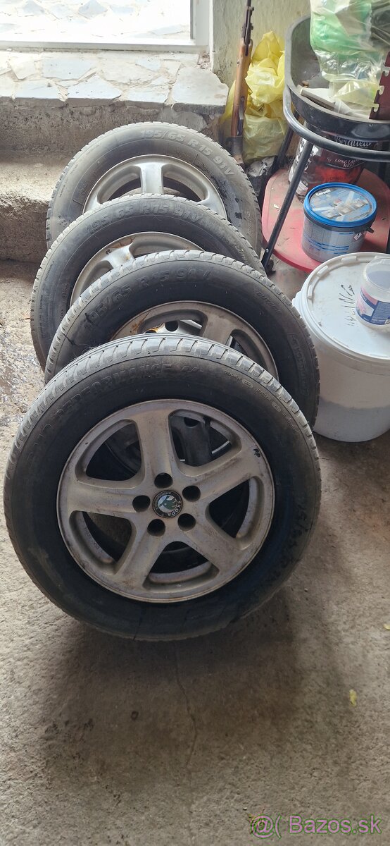 Kolesá R15 octavia1