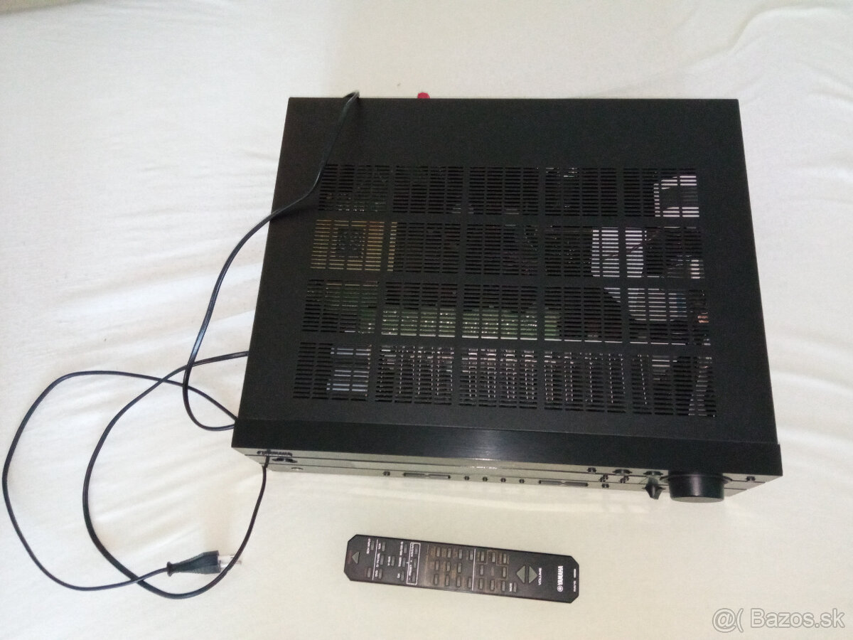 predám AV receiver Yamaha RX-V430RD