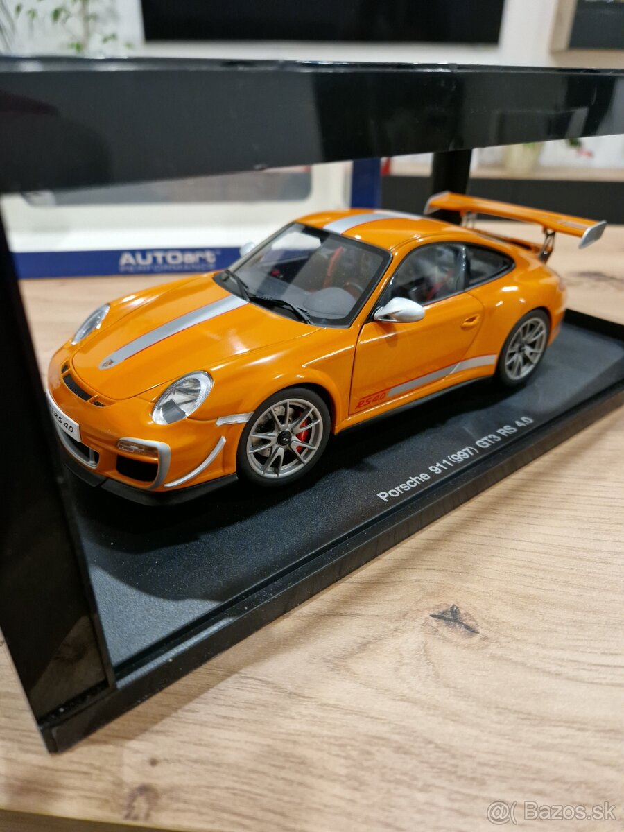 Porsche 911 gt3 rs AutoArt 1:18