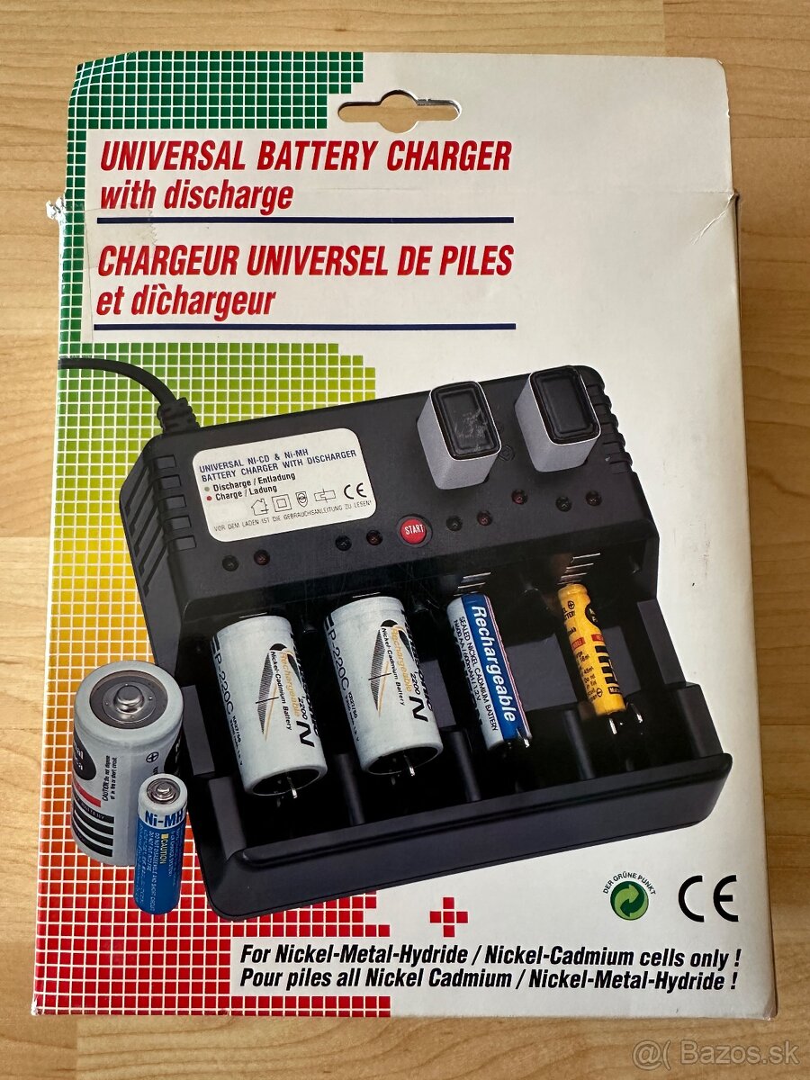 Nabíjačka batérií AA, AAA, C, D a 9 V