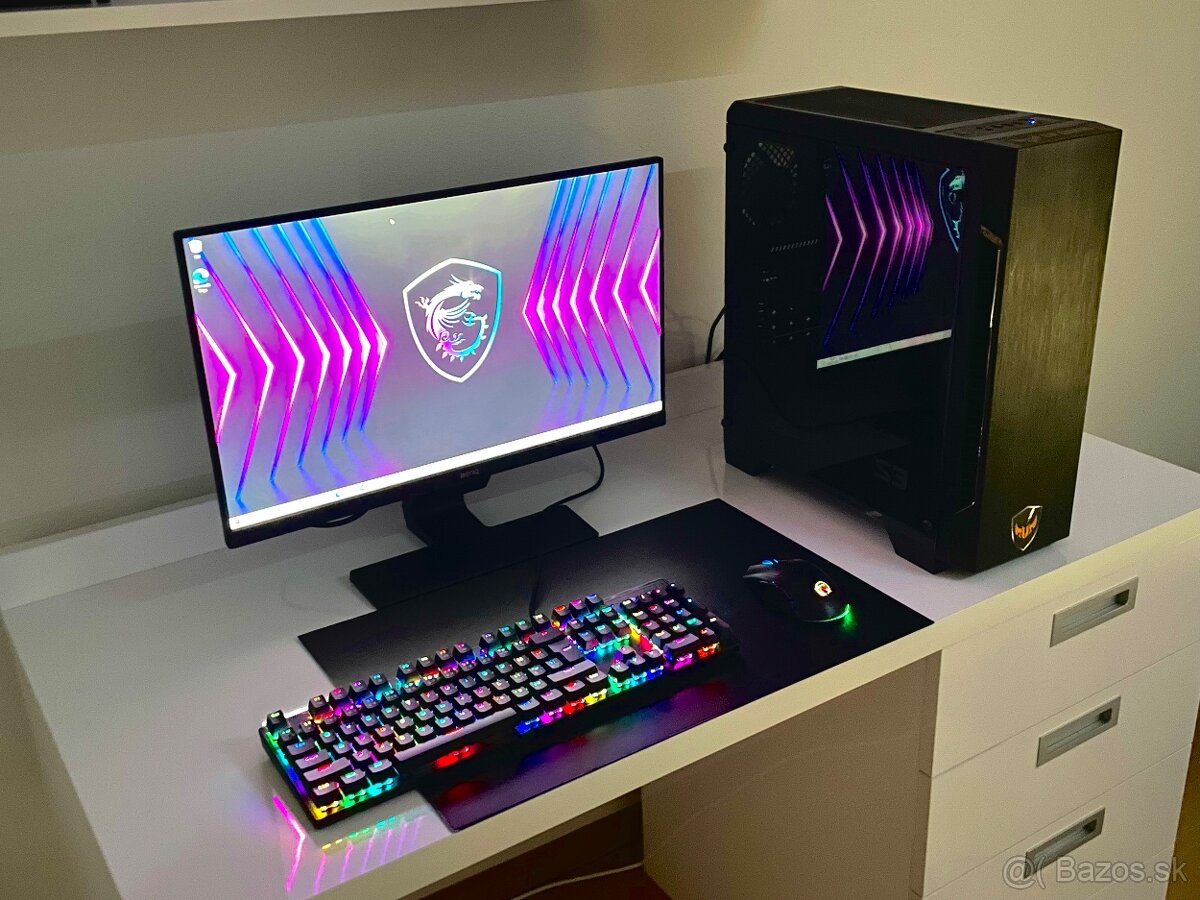 Herný PC +monitor,klávesnica,myš