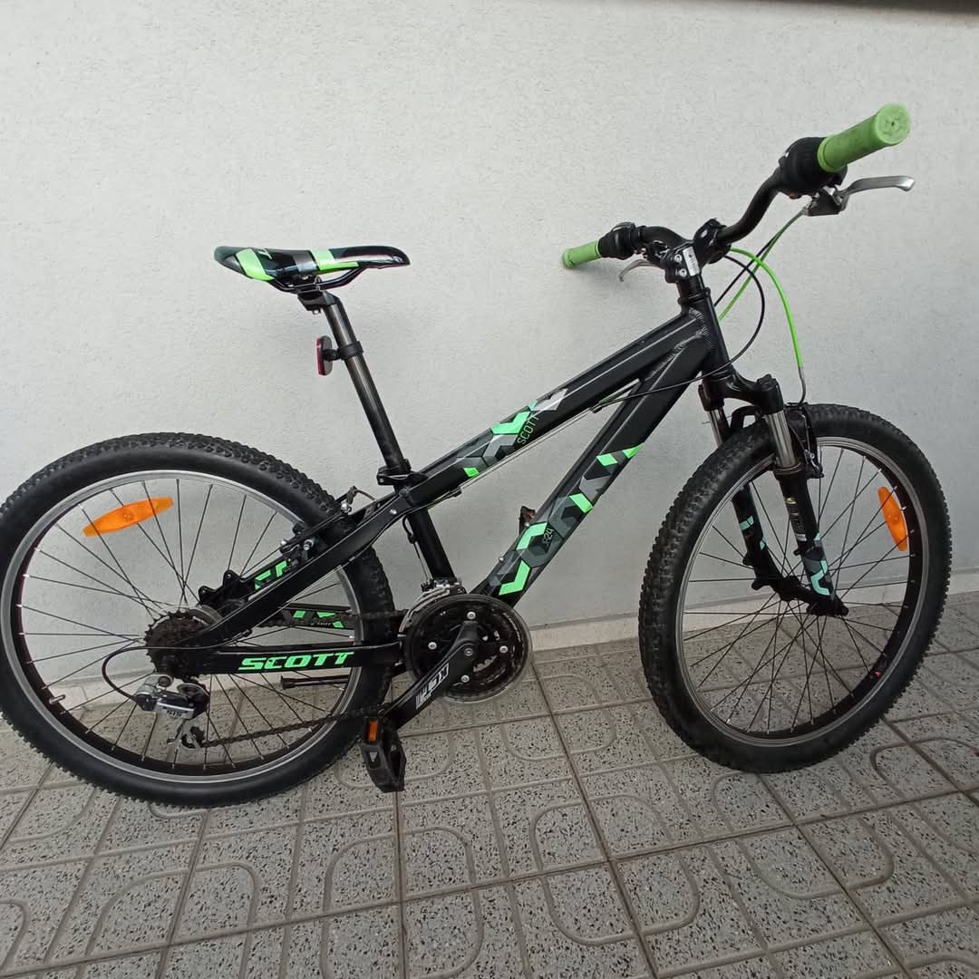 Bicykel Scott Voltage JR24