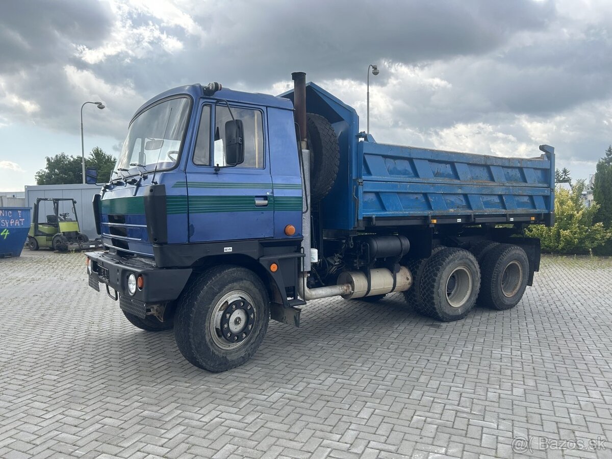 TATRA T 815 S3 28 210 6x6.2 sklápěč