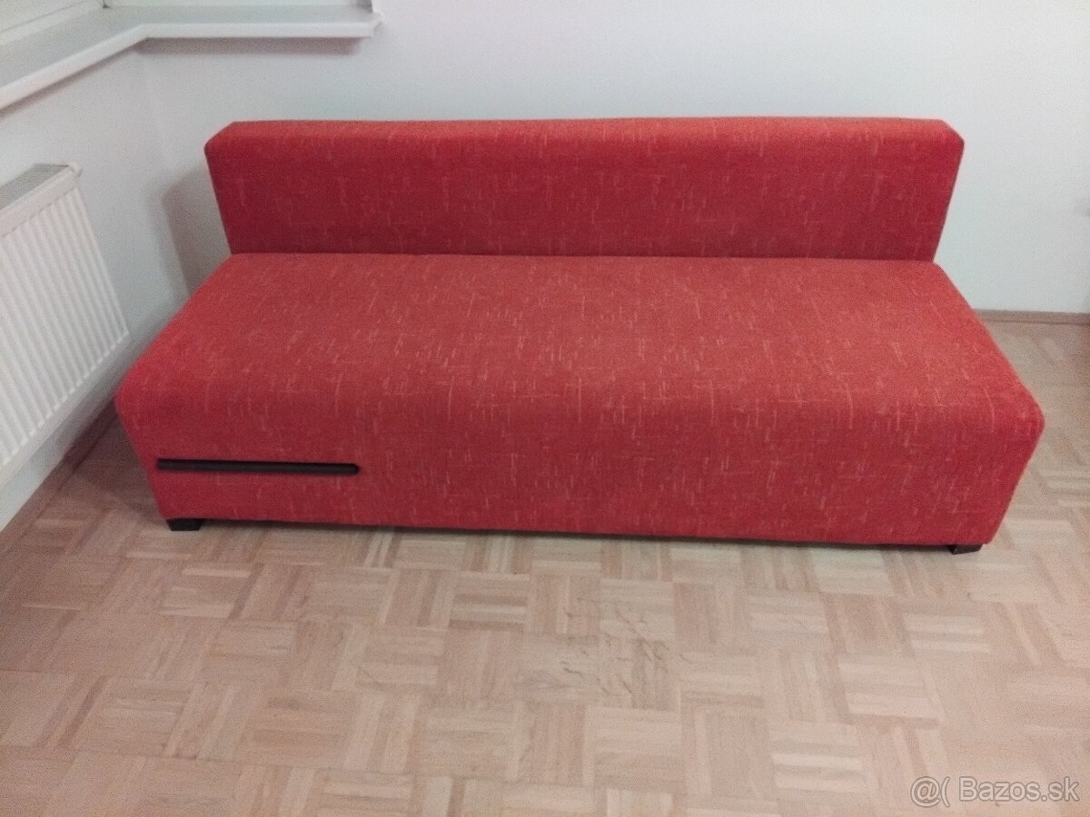 rozkladací gauč v dobrom stave v BA