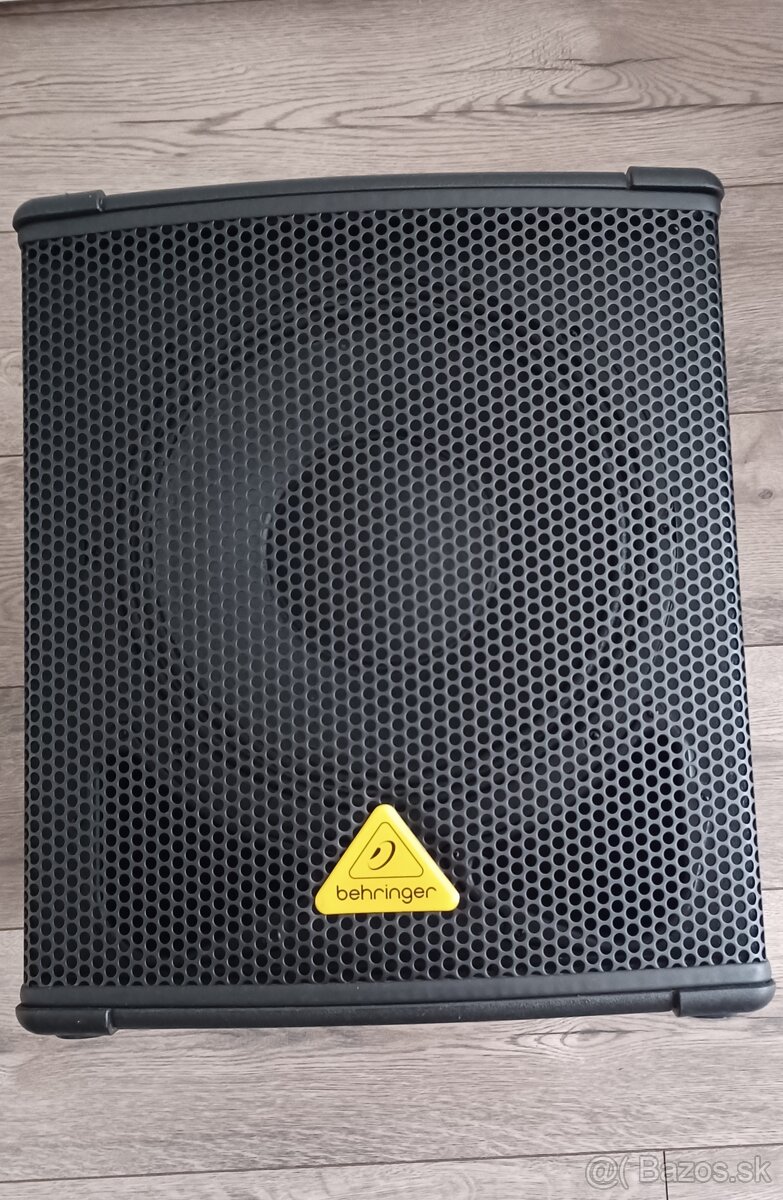 Behringer B1200D-PRO