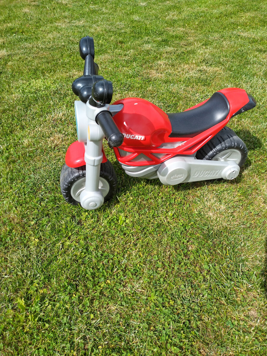 odrazadlo Chicco Ducati