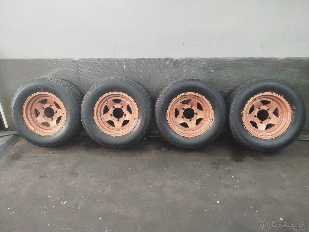 Predám sadu al.diskov.5x139.7 R15 225/60 R15 5mm
