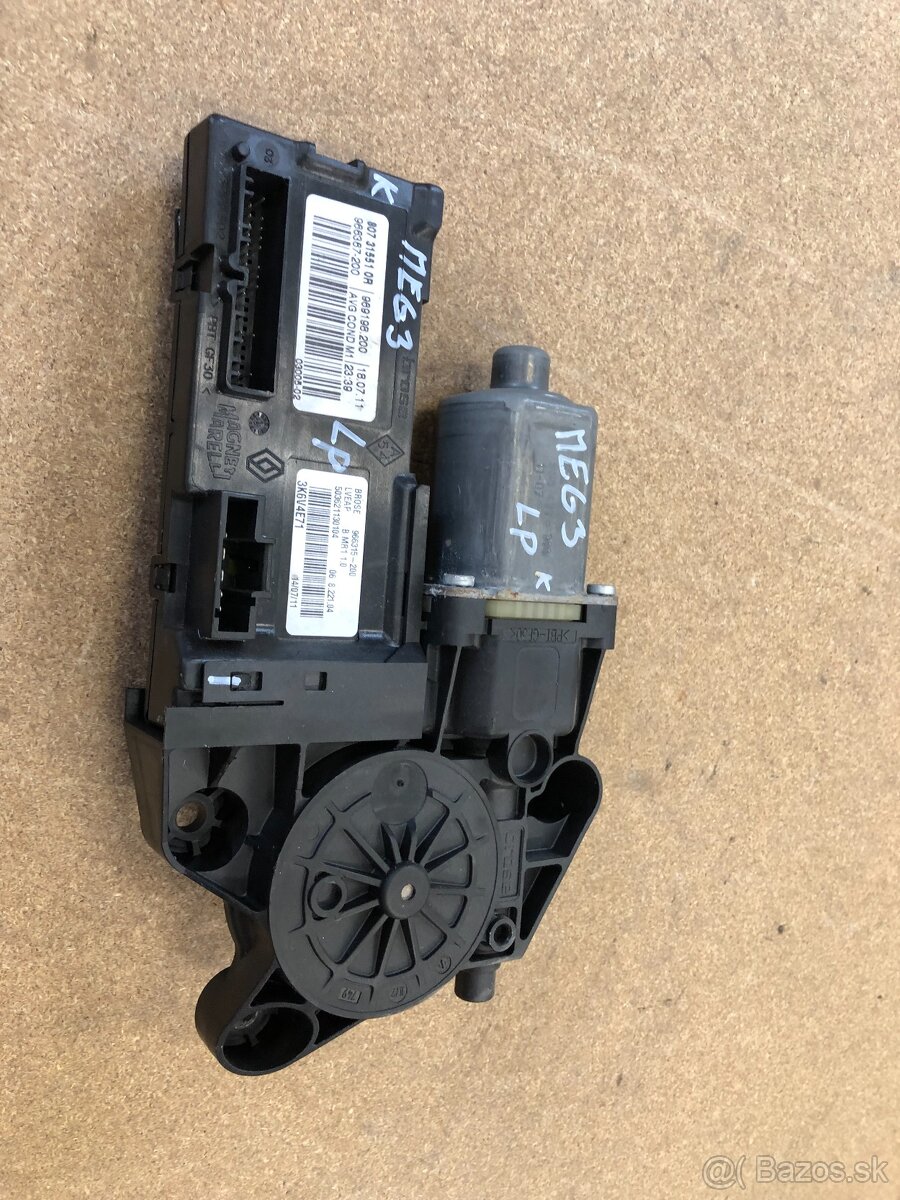 renault megane 3 motorček okna zamok stahovanie okna