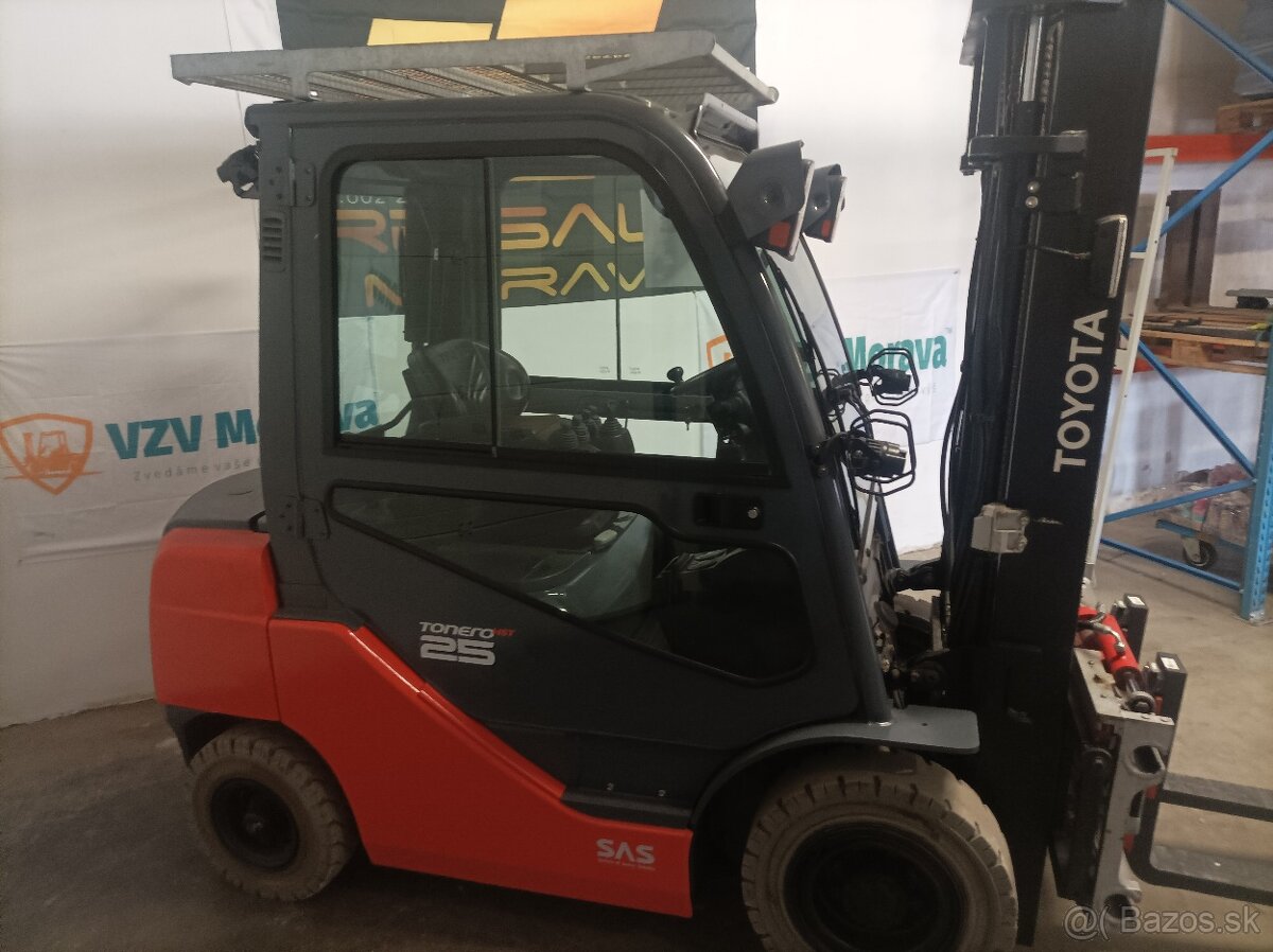 Vysokozdvižný vozík Toyota Tonero HST25