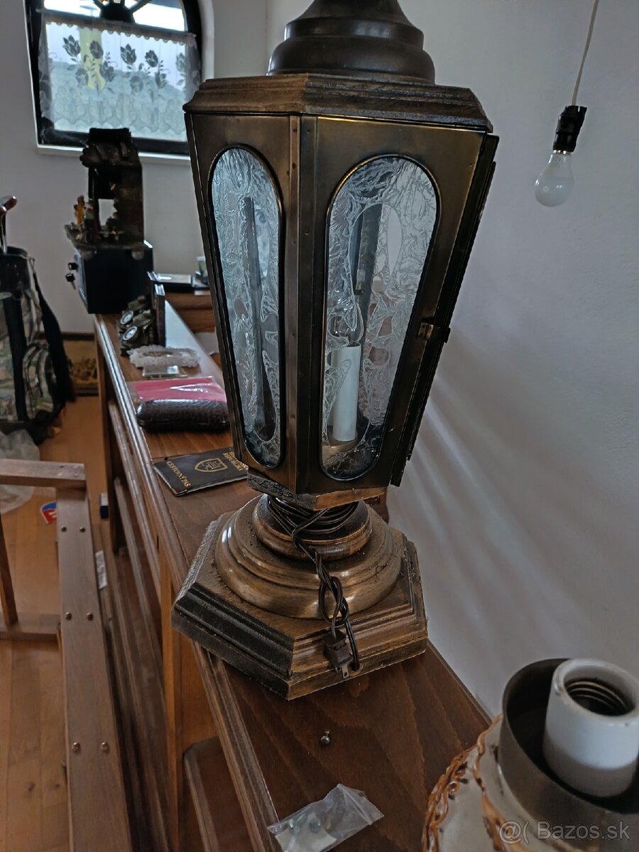 Vintage stolná lampa