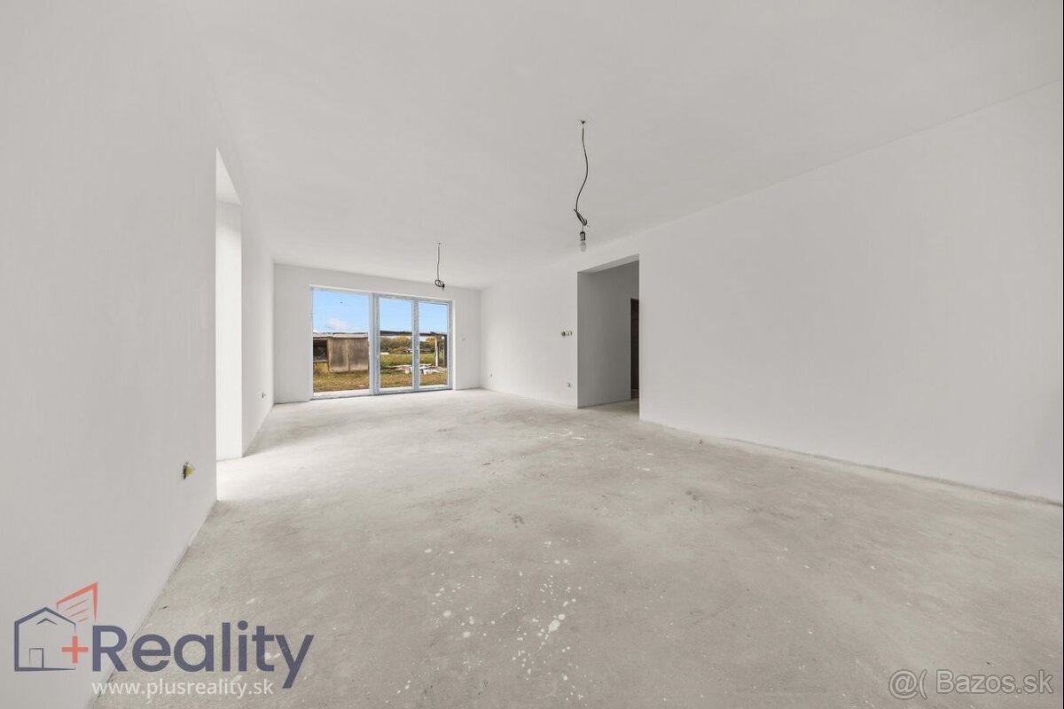 Trojizbový rodinný dvojdom v Gabčíkove na predaj