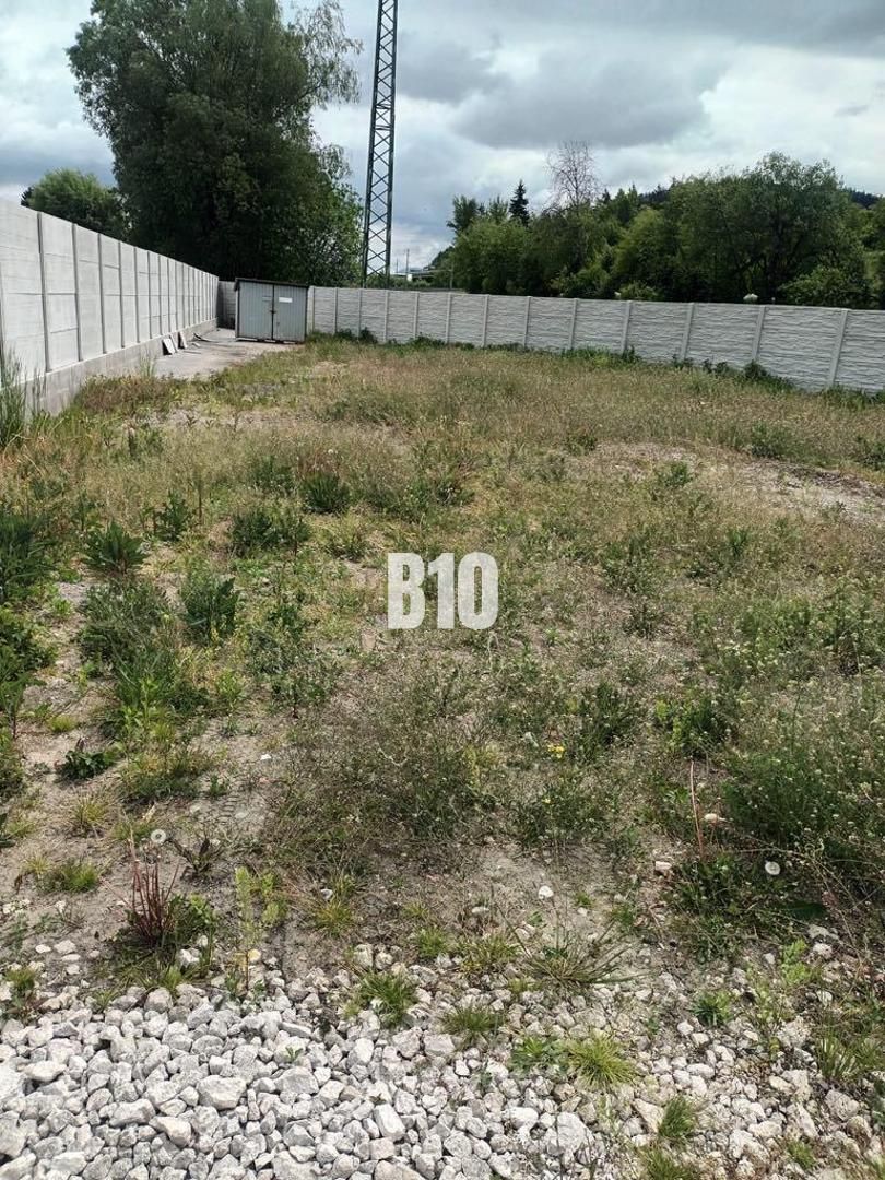 500m2 na prenájom - pozemok na komerčné využitie v Hornom Hr
