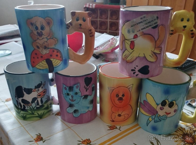 Hrnčeky s detským motivom