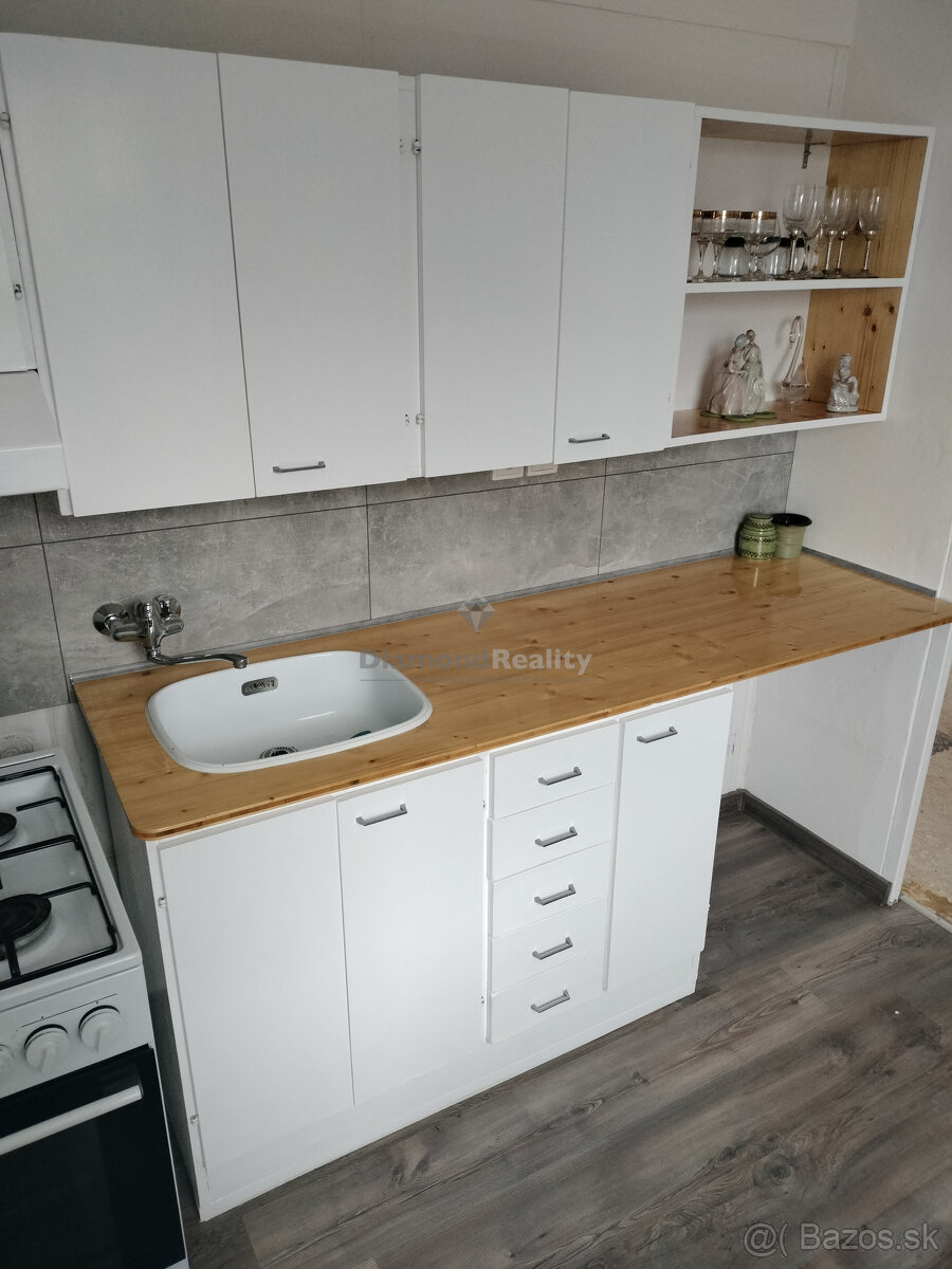 Ponúkam na predaj 1 izbový byt Varšavská ulica Ťahanovce, Ko