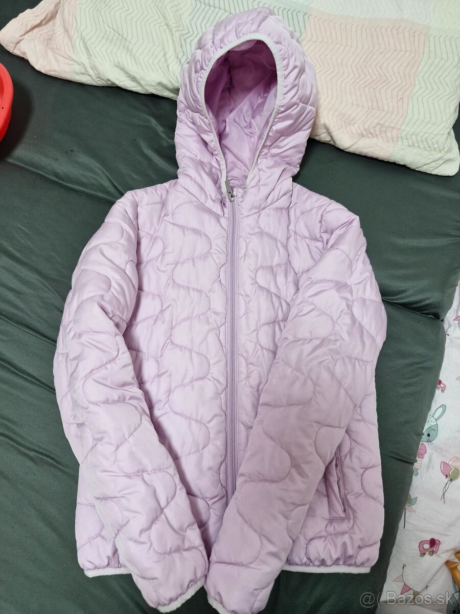 Dievčenska jesenna bunda