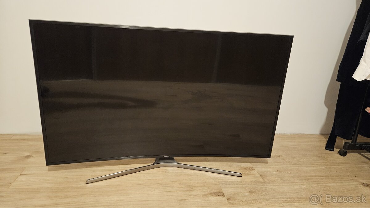 Samsung 55" 4K zakrívený