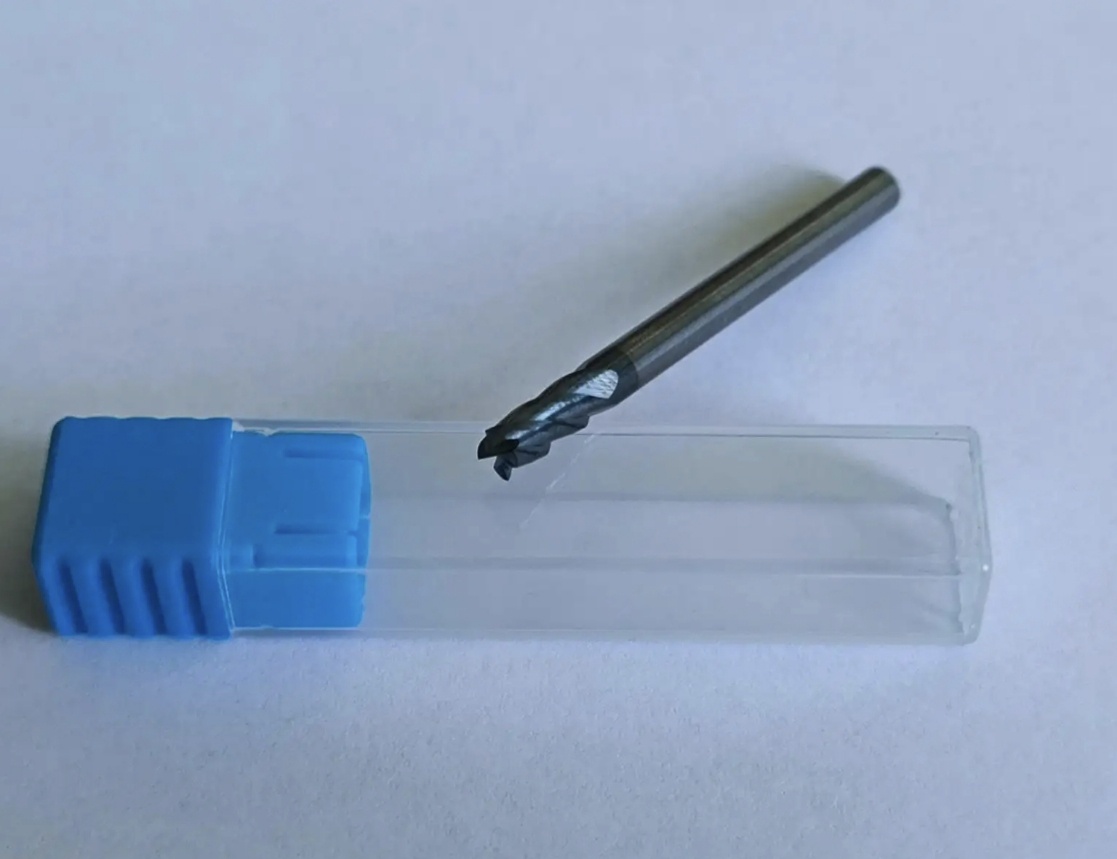 Tk 4-brita freza 4 mm
